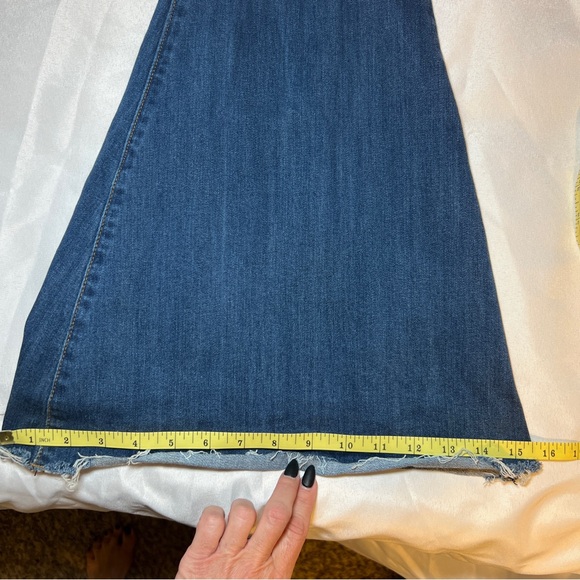 Vibrant M.I.U. Women’s Blue Flare Bell Bottom High Rise Distressed Jeans Size 1 - Picture 14 of 16